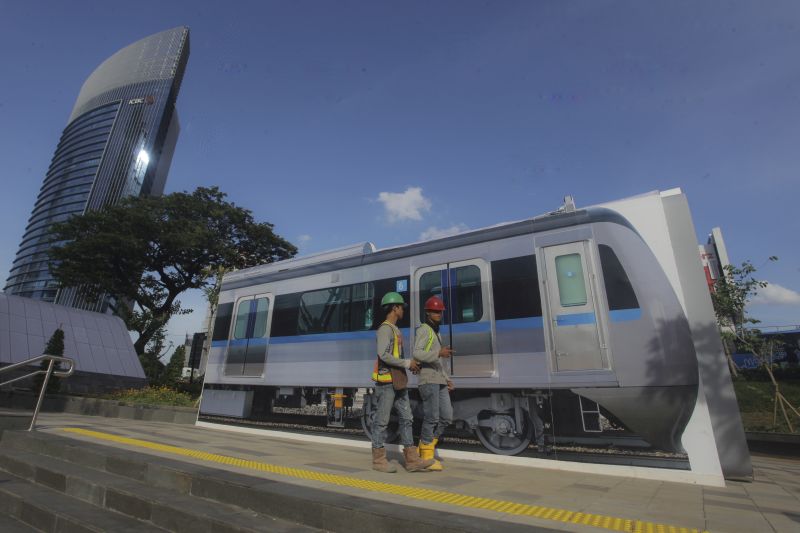 Melihat keunggulan MRT Jakarta