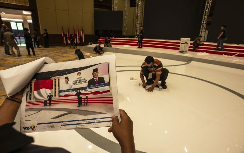 Tema debat: Panggung Jokowi, celah serang Prabowo