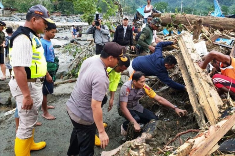 Banjir bandang di Papua, lebih dari 40 orang meninggal