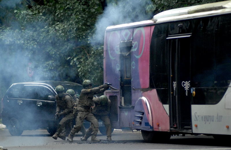 TNI dan Polri diminta antisipasi benturan di masyarakat 