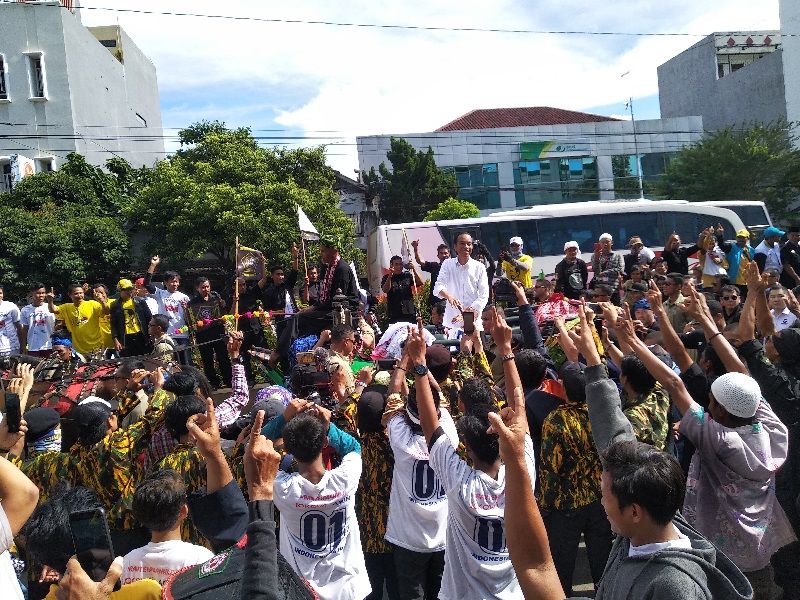 Jokowi curhat soal fitnah di kampanye terbuka perdana