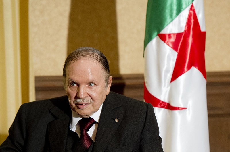 Berkuasa 20 tahun, Presiden Aljazair mundur setelah didemo