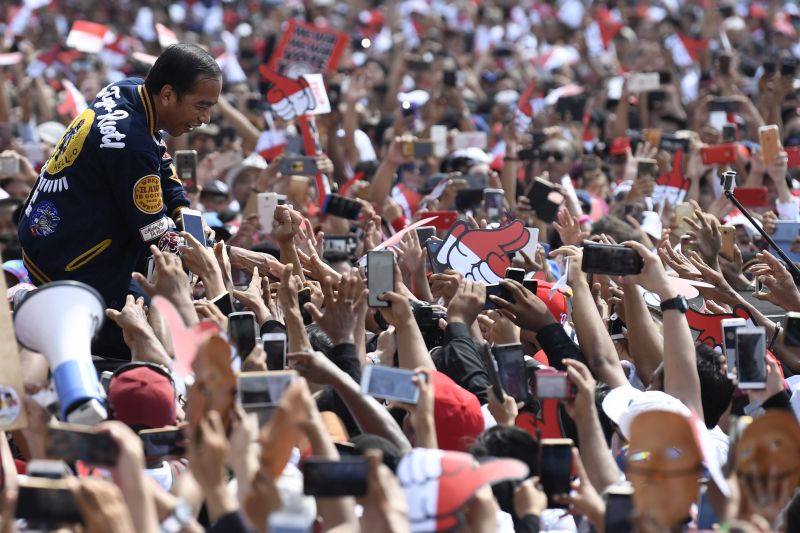 Sibuk kampanye, Jokowi: Saya tambah kurus