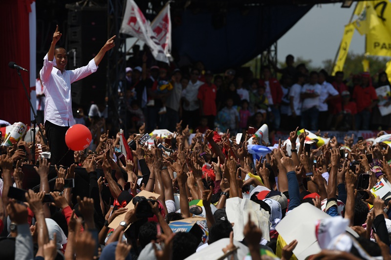 Jokowi kampanye di Cirebon singgung kemenangan 2014