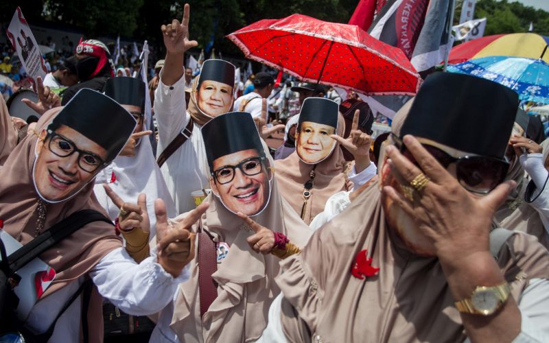 Survei Menara Digital: Prabowo-Sandi 55,6% vs Jokowi-Ma'ruf 44,4%