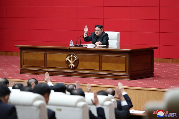 Kim Jong-un janji beri balasan ke negara yang jatuhkan sanksi
