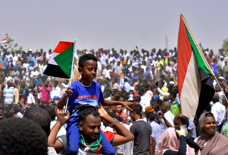 Protes di Sudan berlanjut meski Omar al-Bashir ditahan