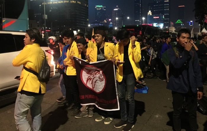 Tuntutan mahasiswa gelar unjuk rasa saat debat pamungkas Pilpres 2019