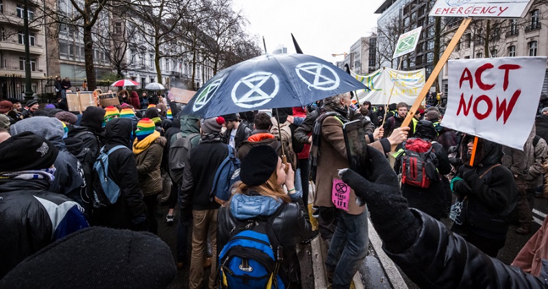 Puluhan orang ditangkap dalam protes perubahan iklim di London