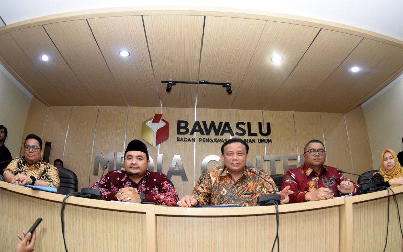 Dua anggota PPLN Kuala Lumpur direkomendasikan dipecat