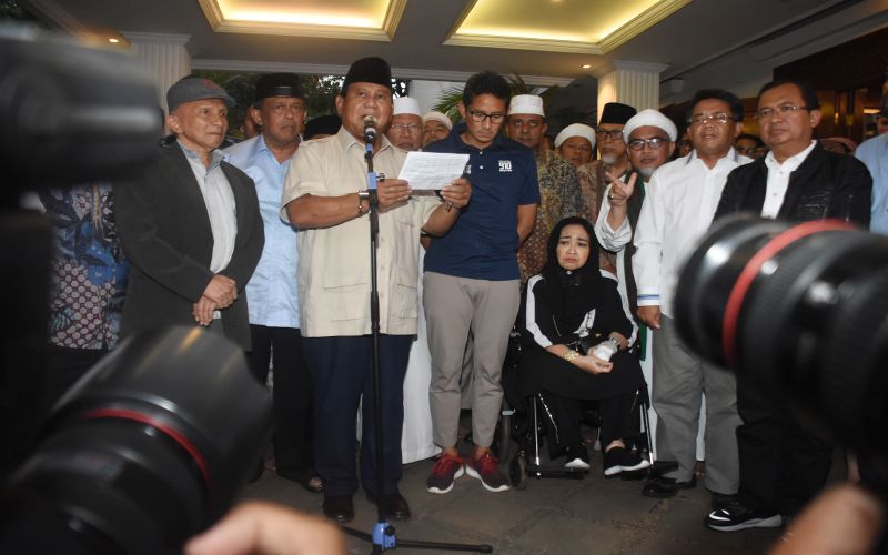 Akhirnya didampingi Sandi, Prabowo deklarasikan kemenangan 