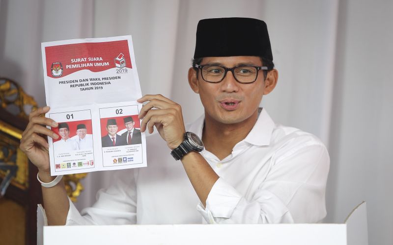 Sandi ingin Prabowo-Jokowi bertemu tanpa perantara