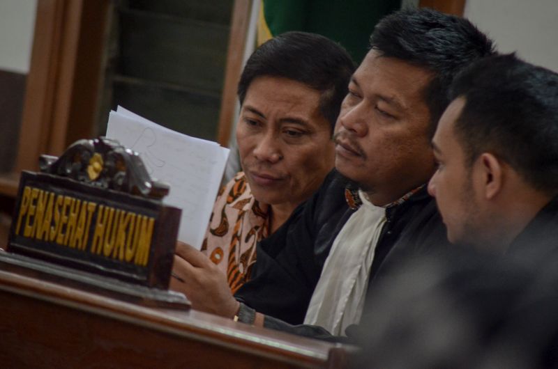 Bupati Cirebon dituntut 7 tahun penjara