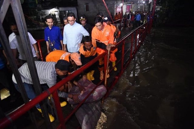 Strategi Anies Baswedan atasi banjir di Jakarta