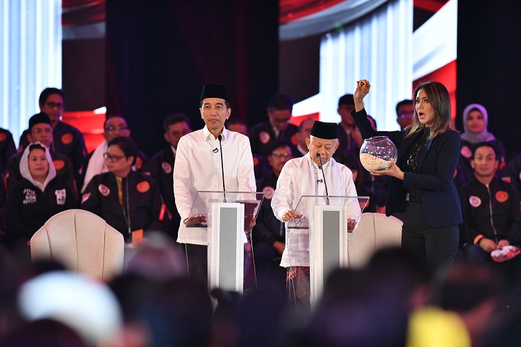 LSI Denny JA ungkap ada 3 pemilih loyal yang menangkan Jokowi