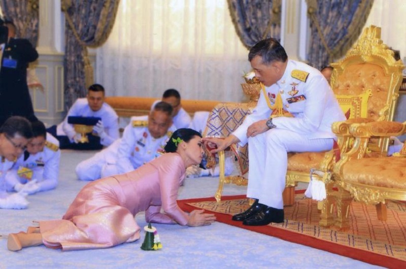 Maha Vajiralongkorn resmi dinobatkan sebagai Raja Thailand