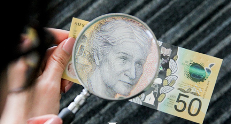 Terdapat salah ketik di mata uang Australia