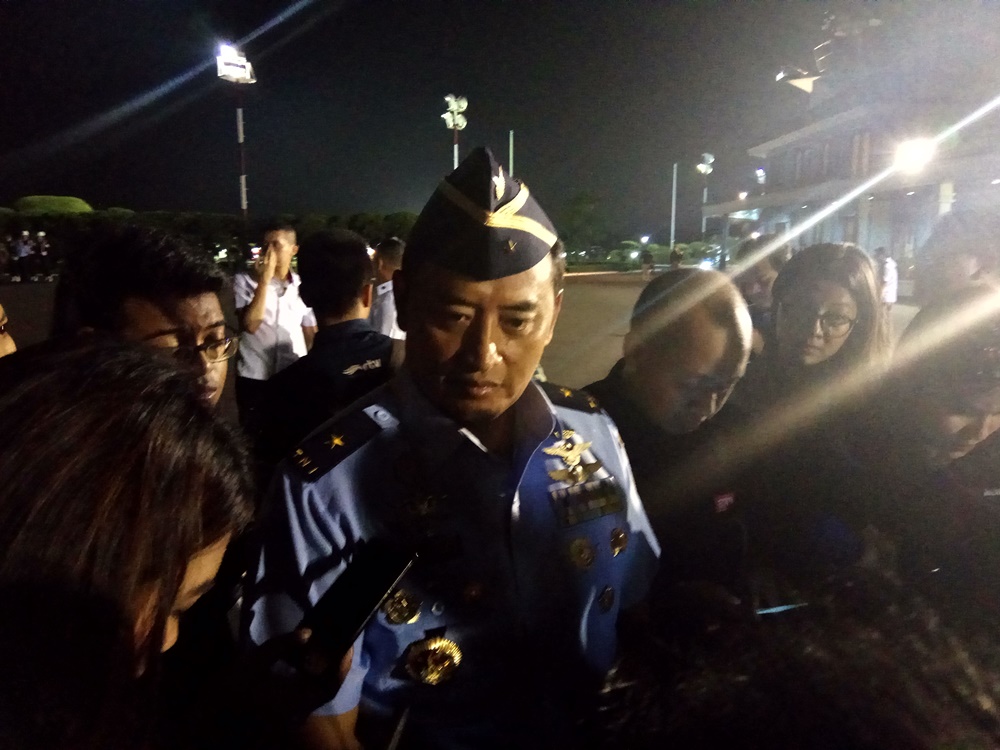 Jenazah Ani Yudhoyono diperkirakan tiba pukul 22.00 WIB di Halim