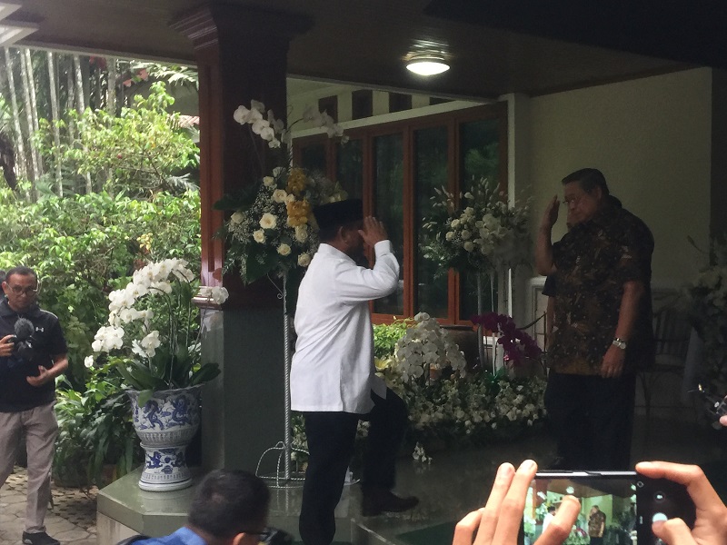 Baru dari Austria, Prabowo langsung melayat ke rumah SBY