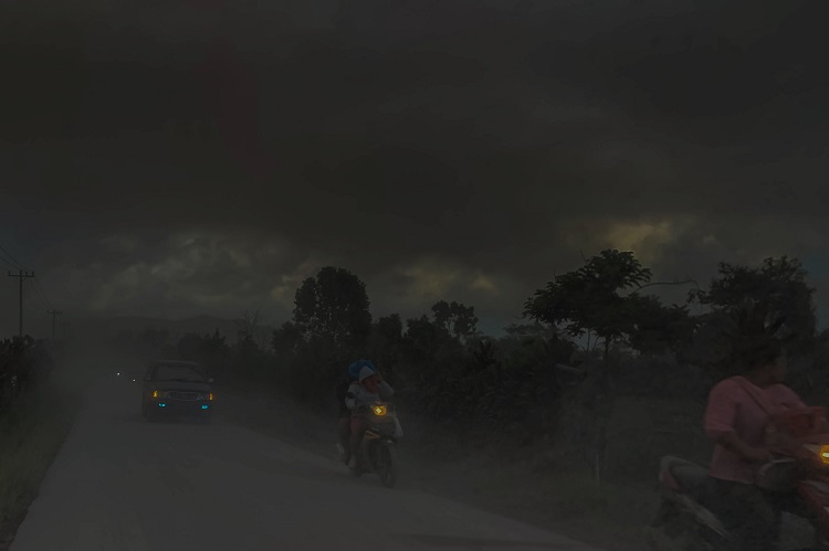 TNI dan Polri gelar razia di kawasan erupsi Gunung Sinabung
