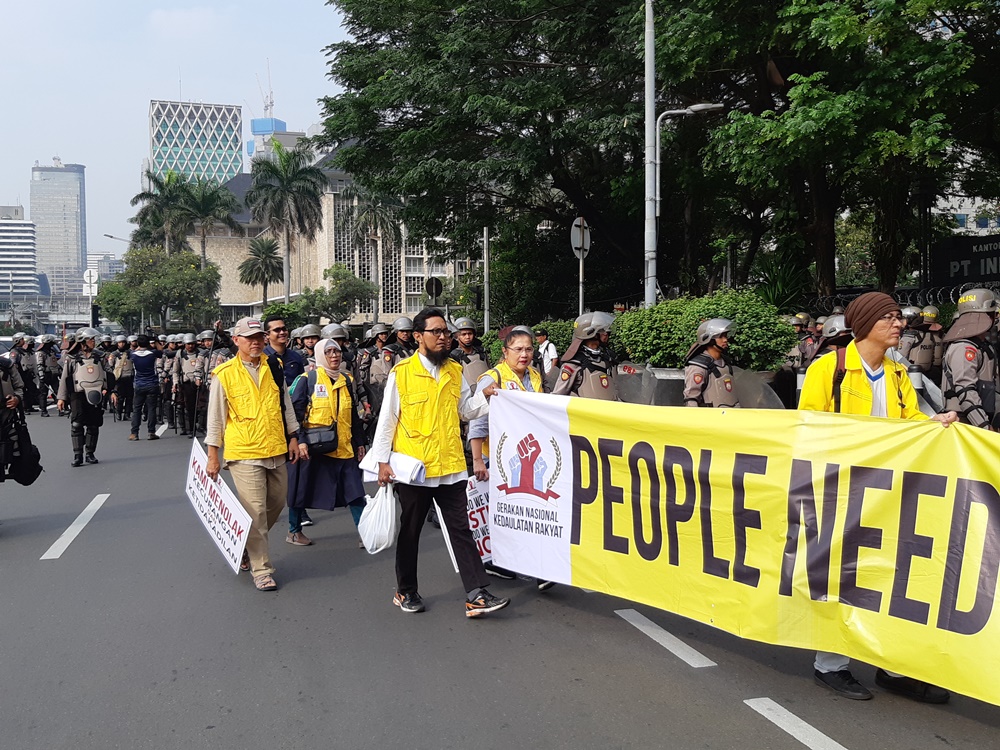 Massa unjuk rasa di Medan Merdeka diklaim 2.000 orang 