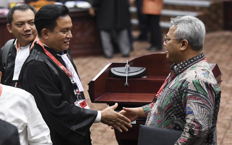 Yusril persoalkan manuver kubu Prabowo bacakan berkas 10 Juni