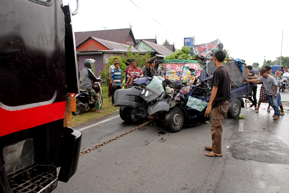 Kecelakaan di Tol Cipali, Kakorlantas sebut sopir bus main hp 