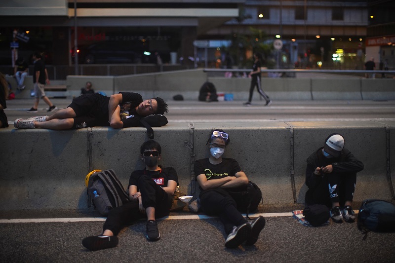 Polisi Hong Kong akui buru pendemo rusuh hingga ke rumah sakit