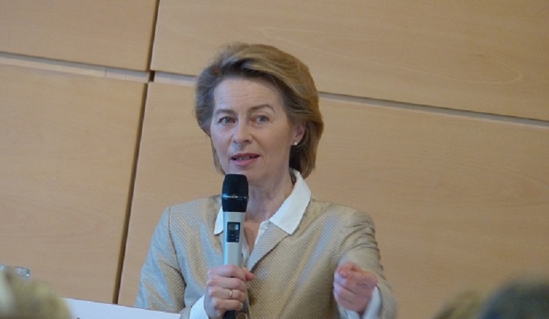 Menhan Jerman, wanita pertama yang jadi kandidat Presiden Komisi Eropa
