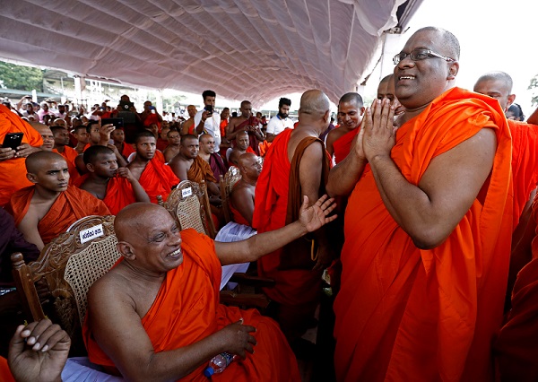 Buddha garis keras Sri Lanka serukan pembentukan pemerintah Sinhala