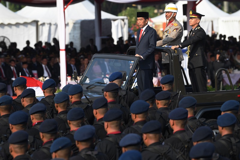 Presiden Jokowi pimpin upacara HUT Bhayangkara di Monas 