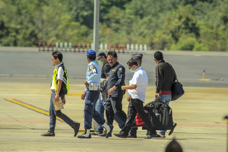 Enam orang yang terjaring OTT di Kepri dibawa ke Jakarta 