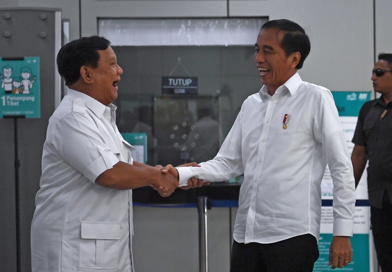 Jalan panjang pertemuan Jokowi-Prabowo pascapilpres