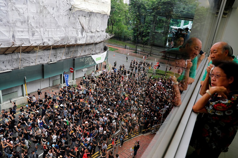 Bentrokan kembali pecah dalam protes anti-RUU ekstradisi Hong Kong