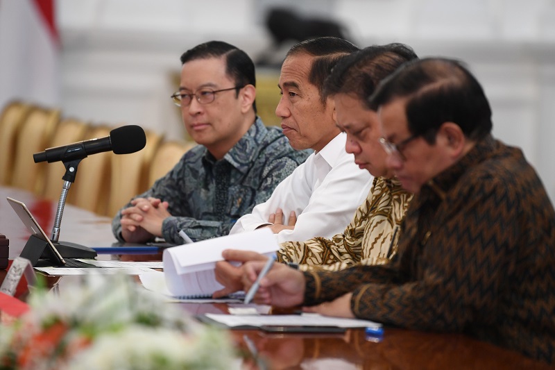 Jokowi diminta jangan main mata soal pemilihan Ketum Golkar