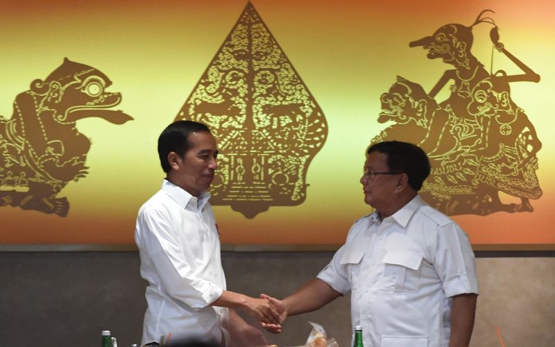 Tiga opsi koalisi Jokowi menyambut manuver Gerindra 