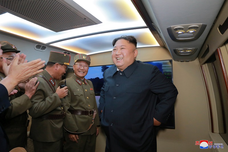Kim Jong-un pimpin uji coba senjata baru Korea Utara
