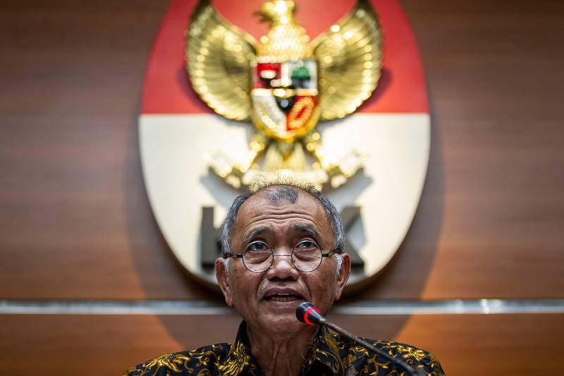 Serahkan mandat ke Jokowi, pimpinan KPK dipertanyakan