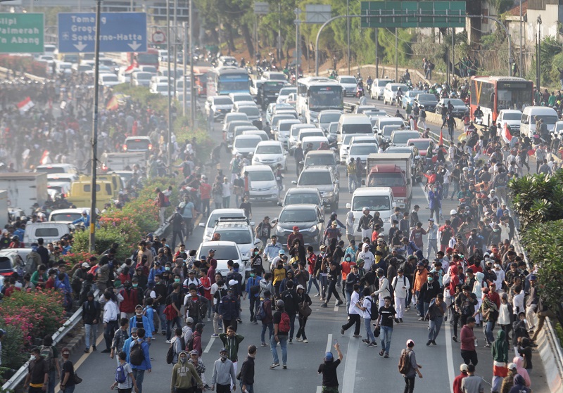 Demo di DPR rusuh, Jasa Marga tutup jalan tol