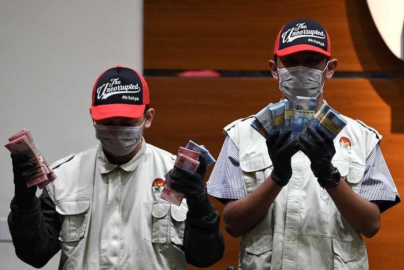 OTT Bupati Lampung Utara, penyidik KPK sempat tertahan 1 jam