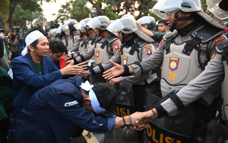 Polri dinilai tertutup tangani mahasiswa yang ditahan
