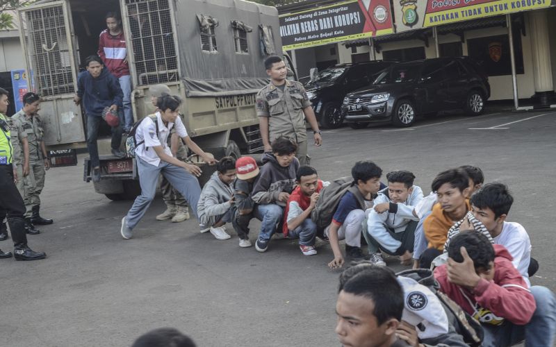 Dilarang unjuk rasa hingga Jokowi selesai dilantik