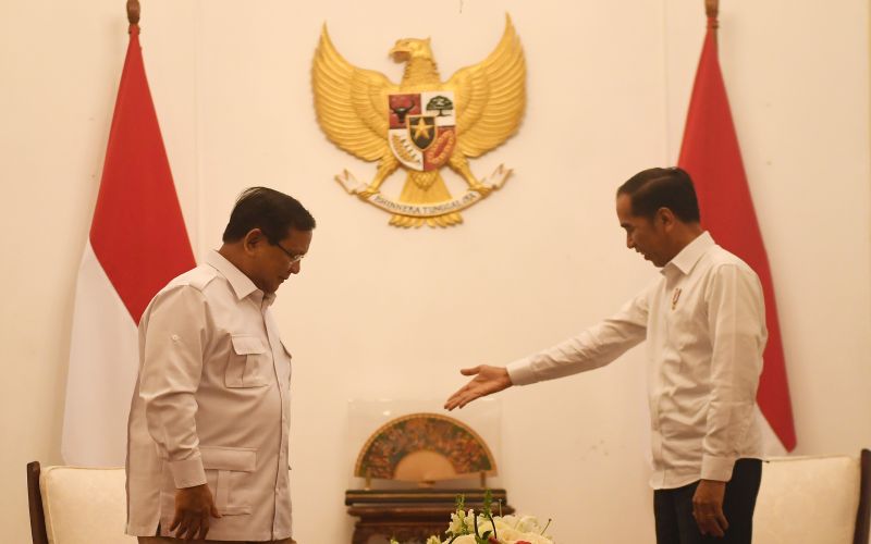 Pertemuan Prabowo-Paloh disebut strategi Jokowi