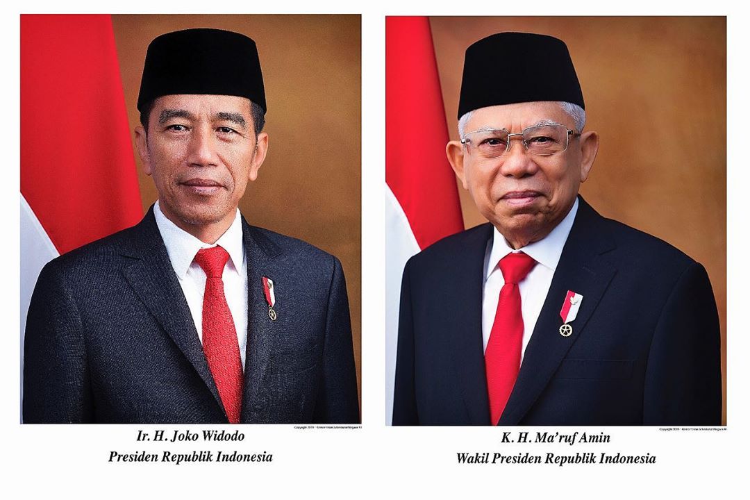 Foto Jokowi - Ma'ruf di pasaran berbeda dari yang resmi