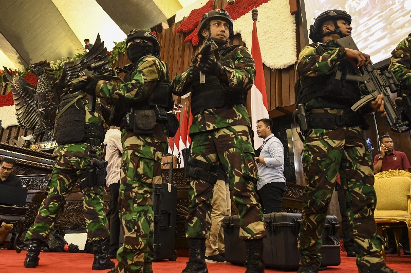 TNI-Polri sudah siap di posisi
