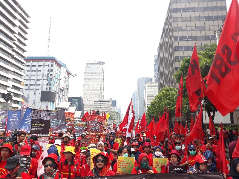 Ada demo buruh, Transjakarta alihkan rute