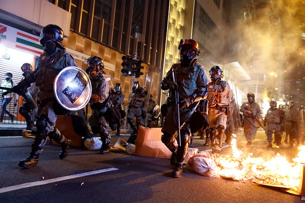 Pemerintah Hong Kong tegur PNS yang ikut demo
