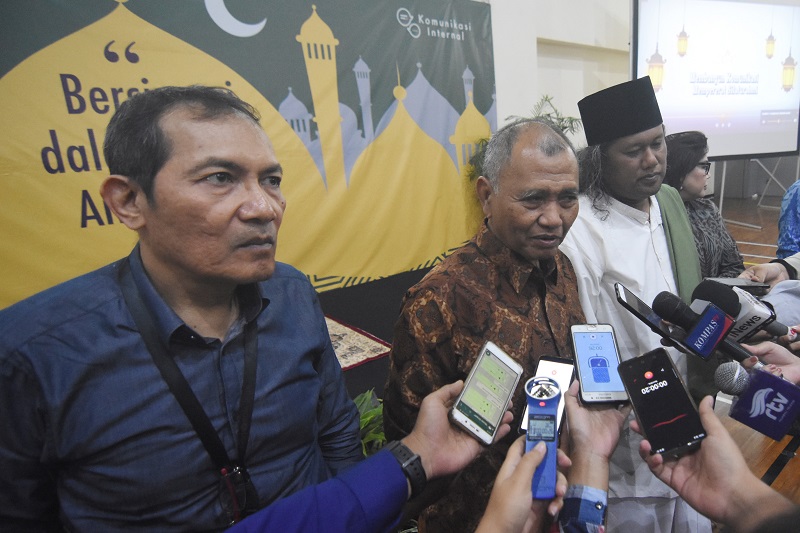 Atas saran Jokowi, tiga pimpinan gugat UU KPK baru