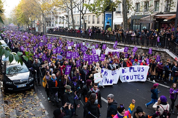 Puluhan ribu orang di Prancis turun ke jalan kutuk kekerasan domestik