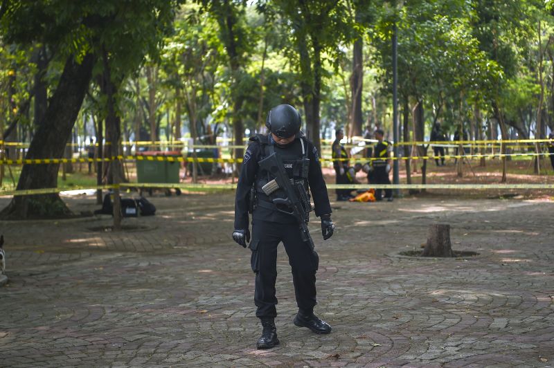 Mungkinkah granat asap bikin 2 anggota TNI terluka?